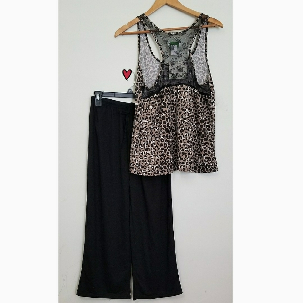 Large Leopard Print Sleep Wear
